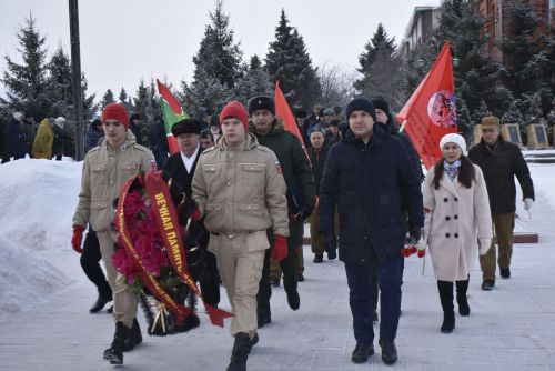 Апаста әфганчылар көне билгеләп үтелде