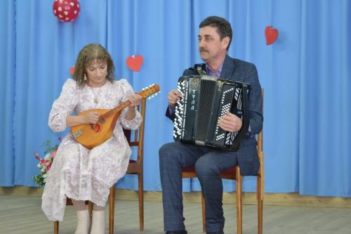 Аграр көллият сәхнәсендә парлы җырчылар чыгыш ясады