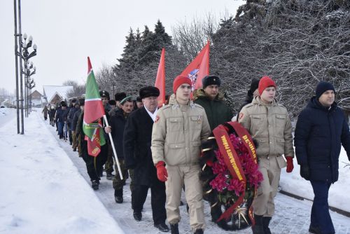 Апаста әфганчылар көне билгеләп үтелде