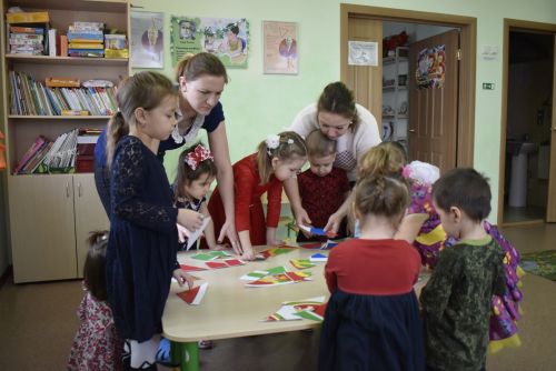 Иске Әнәле балалары “Кайтырга вәгъдә бирәм” акциясенә кушылды