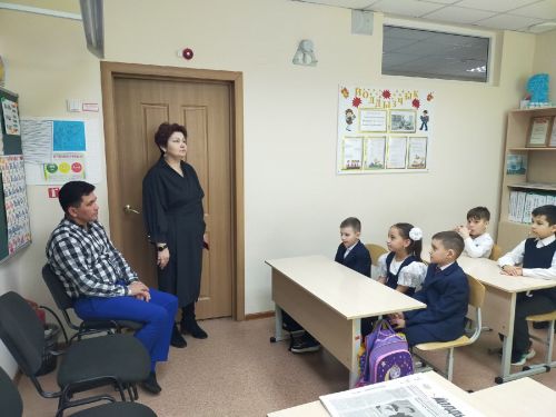 В Староеналинской школе прошел парламентский урок