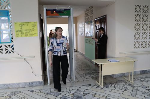 Районда әти-әниләр Бердәм Дәүләт имтиханы тапшырды