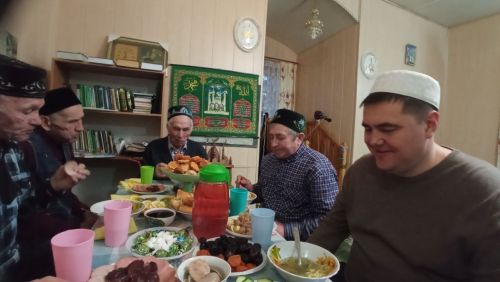 Шыгай авылы мәчетендә ифтар мәҗлесе узды