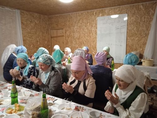 Апас “Җәмигъ” мәчетендә Коръән-хәтемне багышлау көне узды