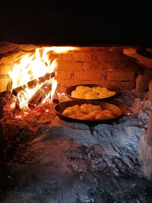 Умелая хозяйка и душа компании