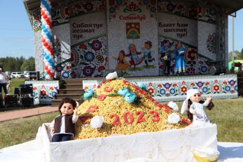 Самый большой чак-чак в Заволжской зоне выпекли в Апастово