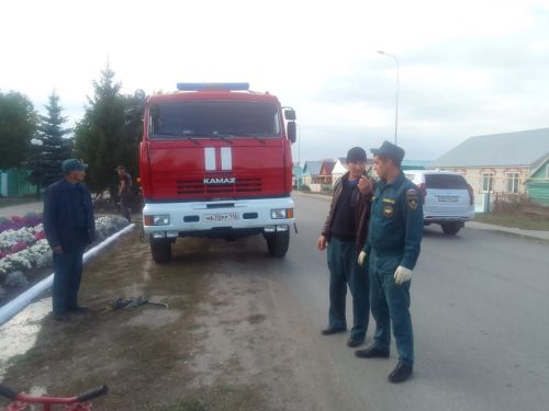 Апаста янгын сүндерү гидрантлары тикшерелә