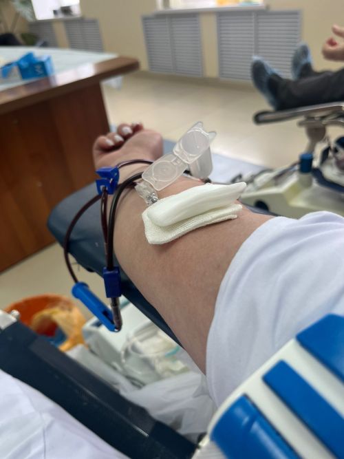 Апаста Донорлар көне узды
