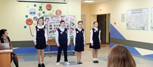 Сегодня на базе МБОУ «Каратунская СОШ» проведен семинар - практикум для классных руководителей школ Апастовского района на тему: «Психолого-педагогические методы и приемы в работе классного руководителя с детьми группы риска»