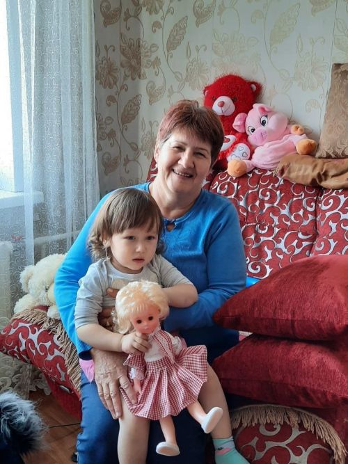 Жэмилэ апа Замалиева любит свой родной край и вносит свой вклад в его красоту, чистоту