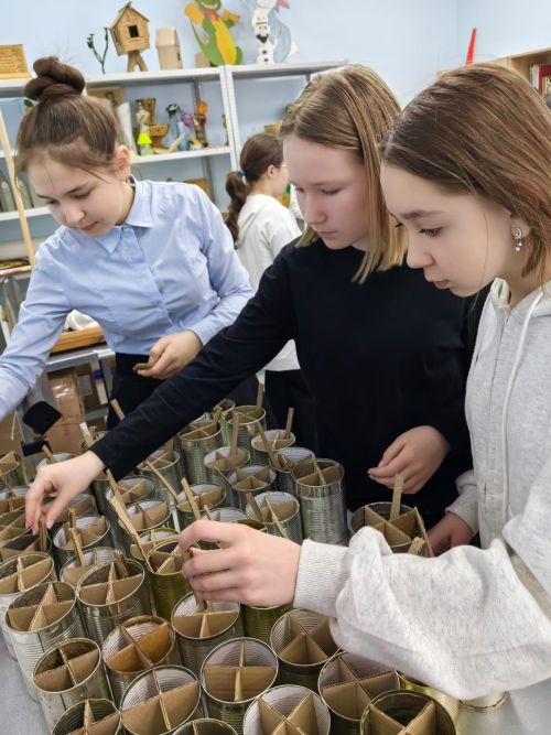 В Среднебалтаевской школе прошла акция «Окопная свеча своими руками»