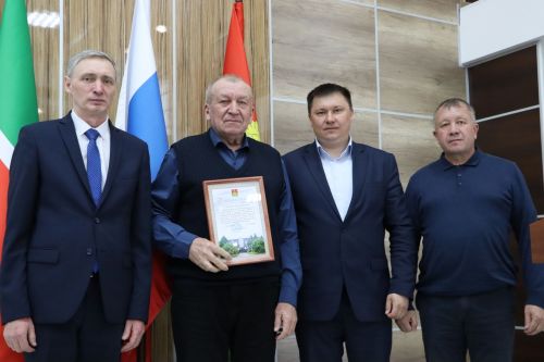 Апаста умартачылар бал кортларын саклау хакында сөйләштеләр