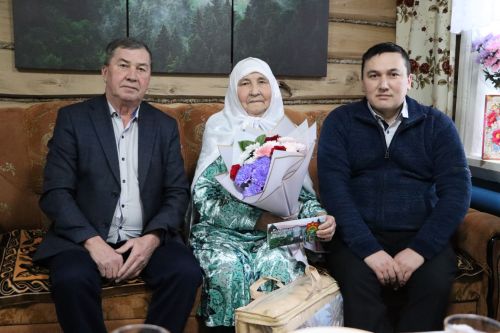 Рәхимә әби Гыймадиева: Чабата киеп үскән балалар без