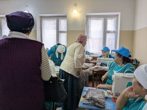 Апастовские серебряные волонтёры посетили Нурлатский детдом «ДОБРЫЙ ДОМ»