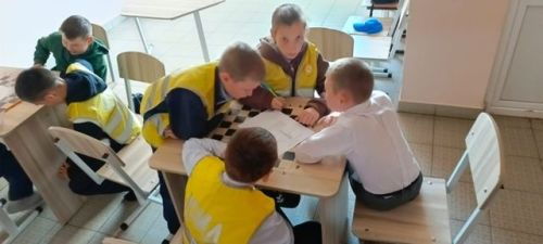 В Бурнашевской школе – игра-викторина по правилам дорожного движения