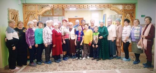 Апастовские серебряные волонтёры посетили Нурлатский детдом «ДОБРЫЙ ДОМ»