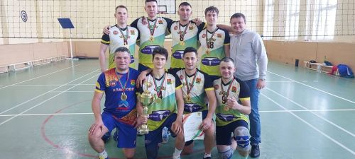 Мужская волейбольная команда Апастовского  района заняла 1 место!