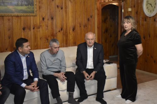 “Батыр Ил сакчысы үстерүегез өчен рәхмәт”