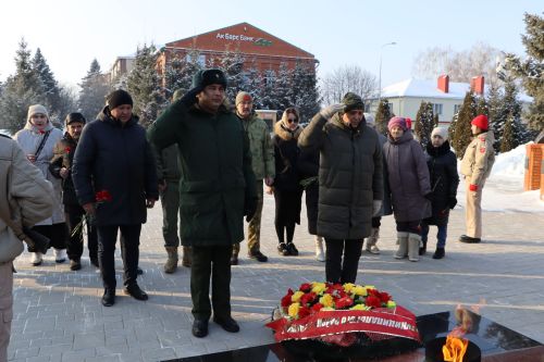 Апас җирлеге махсус хәрби операциядә катнашучы егетләрнең якыннарын хөрмәтләде