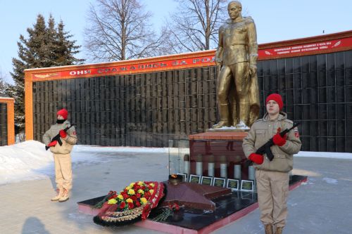 Апас җирлеге махсус хәрби операциядә катнашучы егетләрнең якыннарын хөрмәтләде