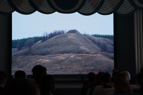 Состоялась премьера фильма про Апастовский район