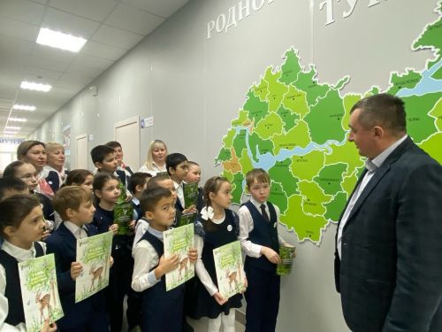 Специалист природного заказника «Зея буйлары» Алия Ильина побывала в Среднебалтаевской школе