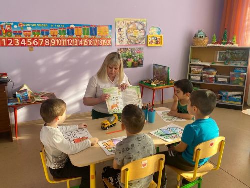Специалист природного заказника «Зея буйлары» Алия Ильина побывала в Среднебалтаевской школе