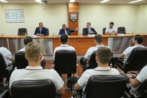 Рустам Минниханов проведет традиционную встречу с «Ак Барсом» перед стартом плей-офф