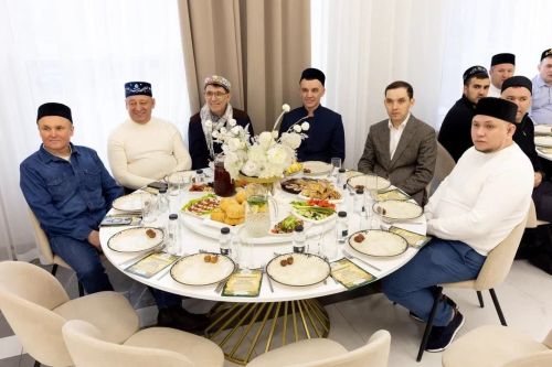Казанда “Апас” якташлар җәмгыяте ифтар ашы уздырды