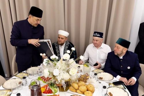 Казанда “Апас” якташлар җәмгыяте ифтар ашы уздырды