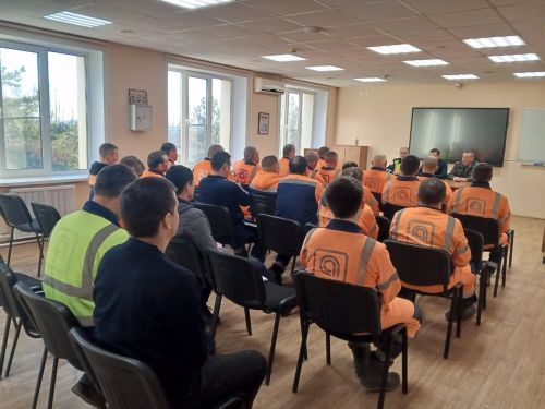 Апаста юл төзүчеләр куркынычсызлык хакында сөйләштеләр