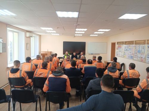 Апаста юл төзүчеләр куркынычсызлык хакында сөйләштеләр