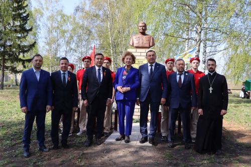 Апаста контр-адмирал, хәрби журналист Иван Иванович Золинны искә алдылар