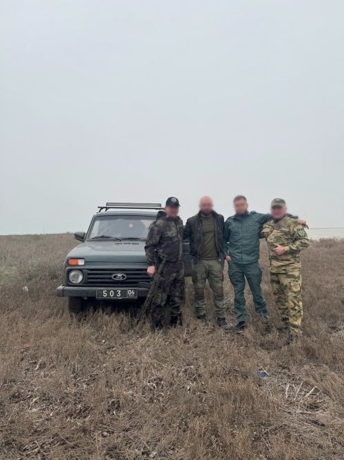 “Ул анда калган дусларын, аларның язмышын уйлады”