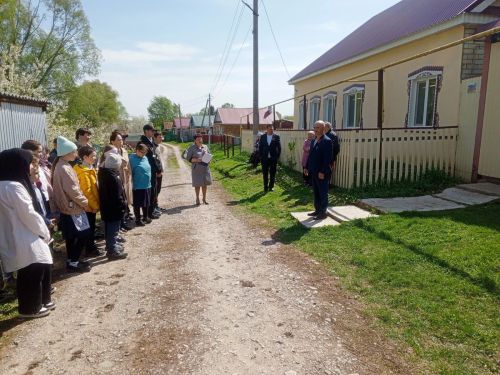 Сатмыш авылының батыр улы Данияр Гайфетдинов исеме мәңгеләштерелде