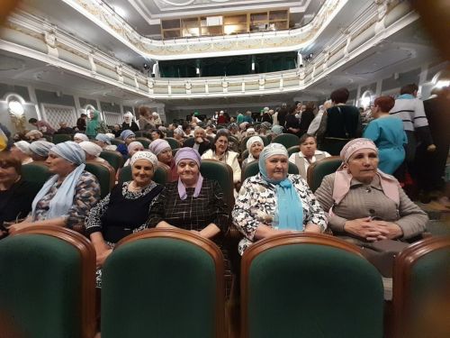 Группа ветеранов Апастовского района приняла участие в благотворительной акции «Мы помним»