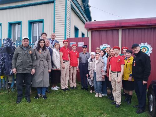 Олы Бакырчы авылының батыр уллары хөрмәтенә хәтер такталары куелды