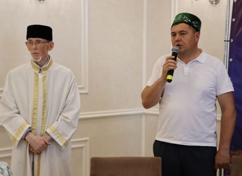 Апаста Лилия Зәйнуллина гаиләсе райондашлар өчен Корбан ашы уздырды