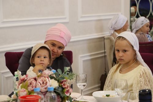 Апаста Лилия Зәйнуллина гаиләсе райондашлар өчен Корбан ашы уздырды