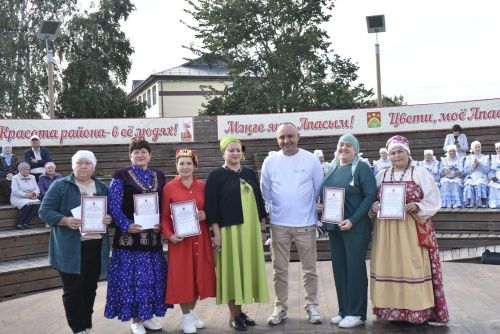 Иң күркәм мәчет һәм чиркәү макетлары билгеле булды