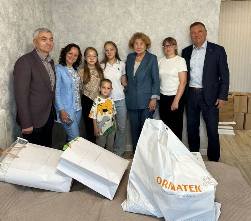 «Апас» якташлар җәмгыяте Татарстан Республикасы Иҗтимагый палатасы белән берлектә Листратовлар гаиләсендә кунакта булды