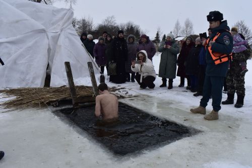 В Азбаба отметили Крещение Господне