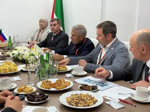 Рустам Минниханов пригласил инвестора из Саудовской Аравии на KazanForum