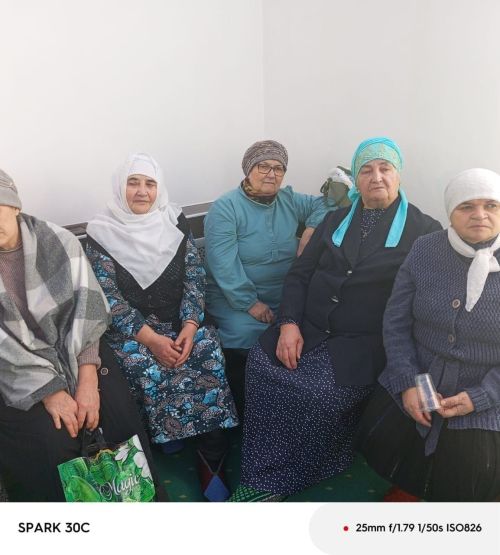 Апаста абыстайлар җыены узды