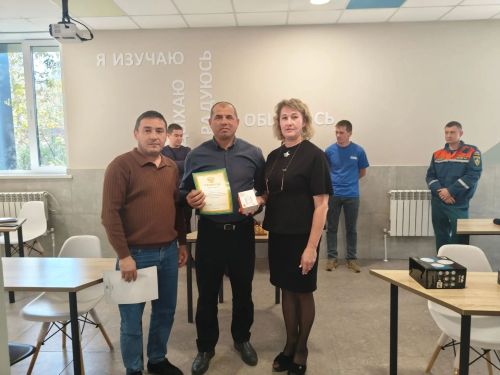 В молодёжном центре «Яшьлек» сразились работники района