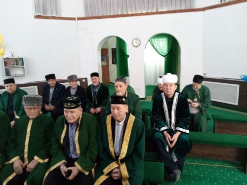 Апас «Җәмигъ» мәчетендә районыбыз имамнары киңәште