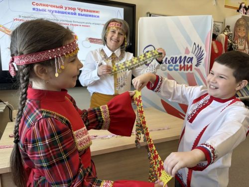 Хранители традиций: юные орлята Табар-Черкийской школы прикоснулись к истокам чувашской культуры