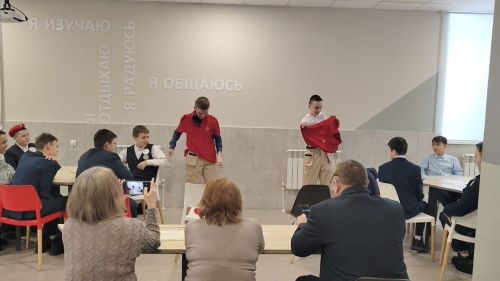 В Молодёжном центре «Яшьлек» прошел патриотическое мероприятие «А ну-ка, парни!»