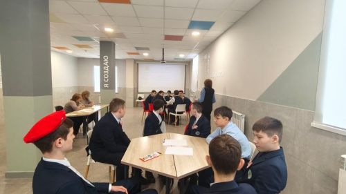 В Молодёжном центре «Яшьлек» прошел патриотическое мероприятие «А ну-ка, парни!»