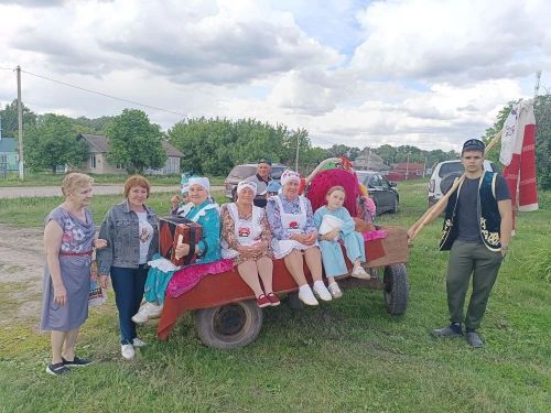 Олы Болгаер апалары батырларга сөлге чиккән